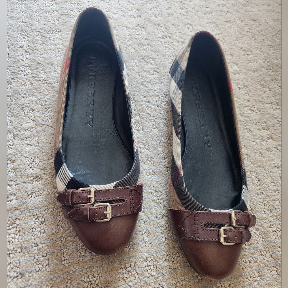 Burberry Flats